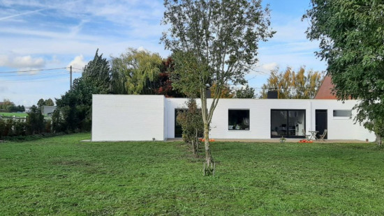 Millesteenstraat - 102 - - 8890