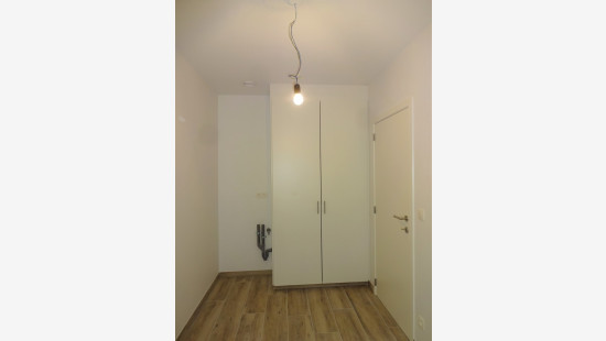Poeleinde - 4B - - 2323