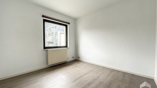 Rue Saint-Quentin - 3 - - 1000