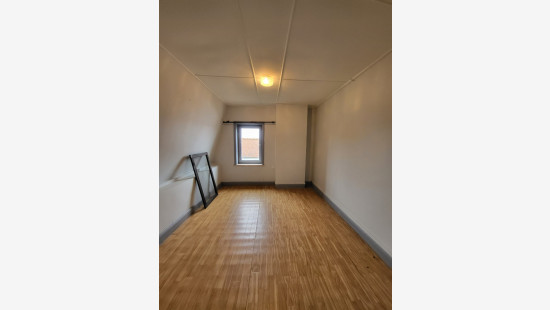 Kerkplein - 2 - - 8953