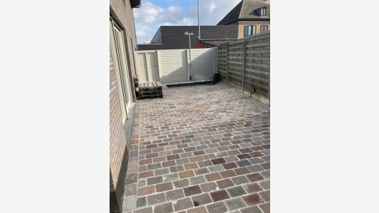 Menenstraat - 11 - - 8880