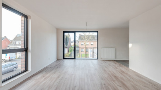 Leest - 84 - 2 - 2330