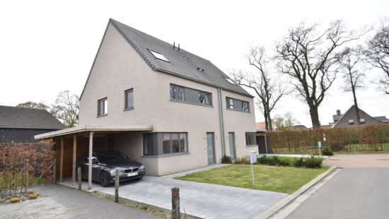 Mouterijstraat - 8 - - 8730