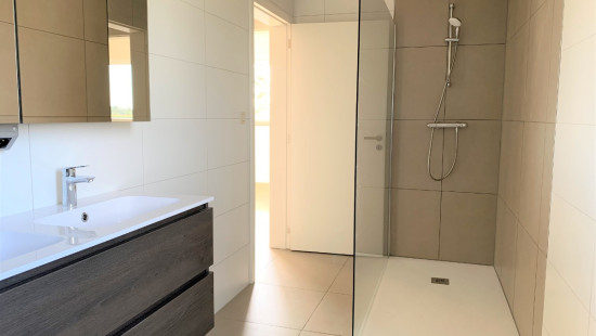 Holstraat - 115 - - 9940