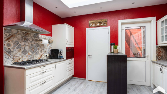 Binnenstraat - 107 - - 9300