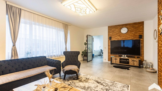 1 Meistraat - 3 - - 9300