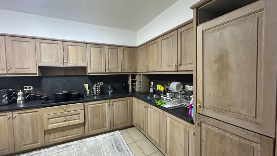 Stationstraat - 124 - - 8890