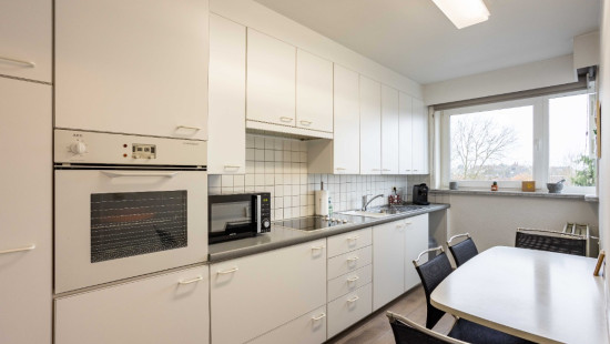 Ommegangstraat - 1J - 5 - 8550