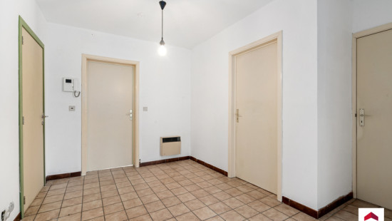 Chaussée de Valenciennes - 74 - 3 - 7800