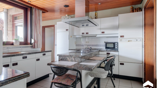 Moggeweidestraat - 26 - - 3570