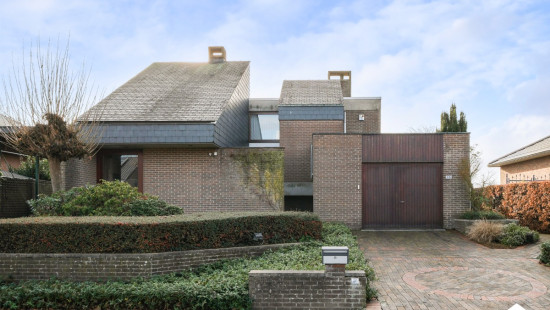 Moggeweidestraat - 26 - - 3570