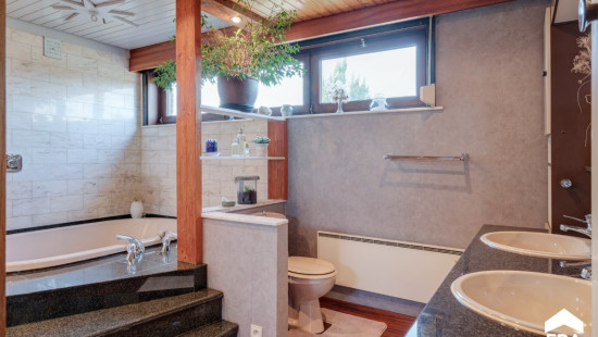 Moggeweidestraat - 26 - - 3570