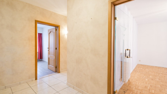 Neerhoeve - 28 - 4 - 2900