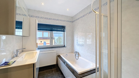 Rue du Mont-Blanc - 32 - - 1060