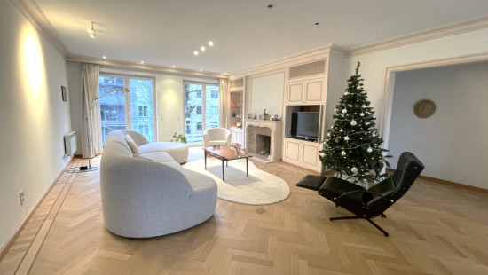 Dam - 12 - 21 - 8500