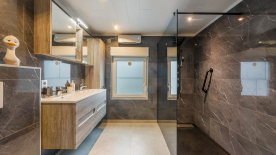 Hemelsbreedte - 44 - - 9112