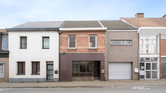 Dorpstraat - 102 - - 2070