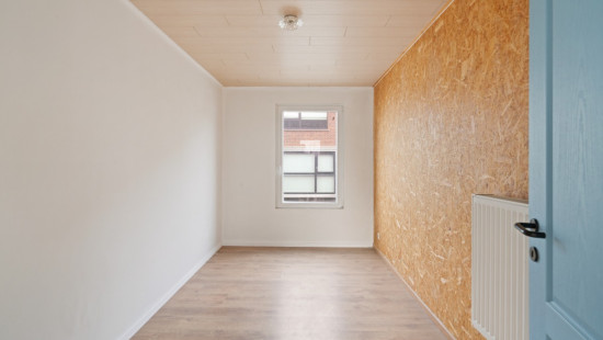 Dorpstraat - 102 - - 2070