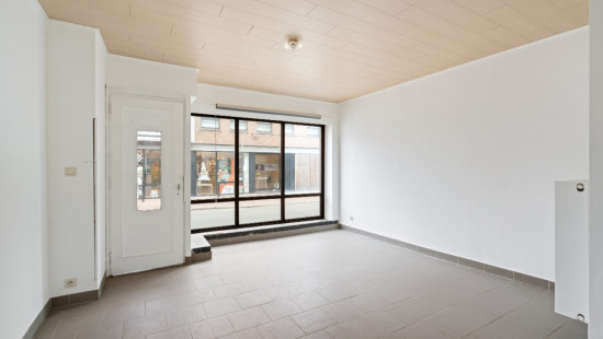 Dorpstraat - 102 - - 2070