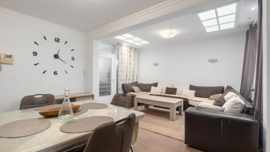 Stationsstraat - 50 - - 9280