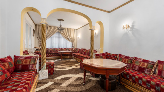 Stationsstraat - 50 - - 9280