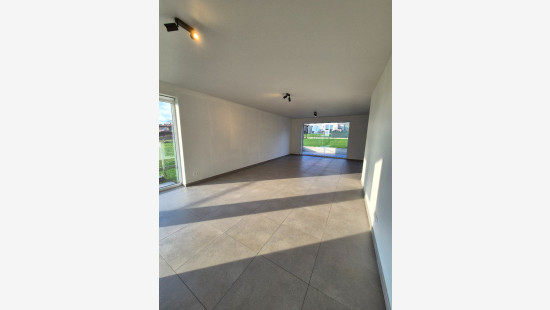 Lucien Stormestraat - 2 - - 8950