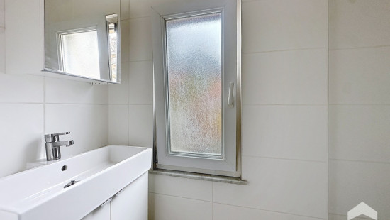 Rue Gray - 147 - - 1050