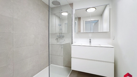 Rue de la Justice - 79 - B12 - 5300