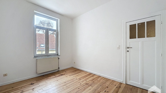 Rue Gray - 147 - - 1050