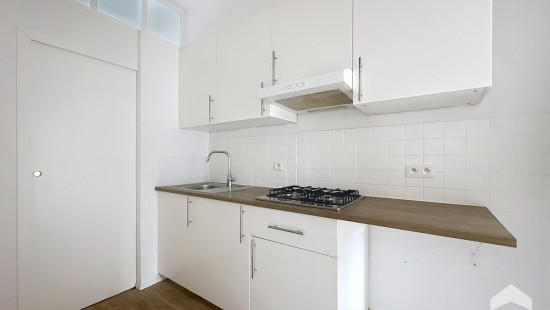 Rue Gray - 147 - - 1050