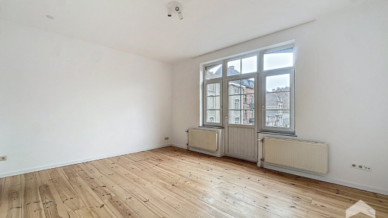 Rue Gray - 147 - - 1050