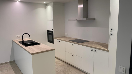 Guido Gezelleplein - 1-3 - 203 - 8840