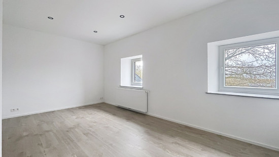 Rue d'Enghioul - 76 - - 4550