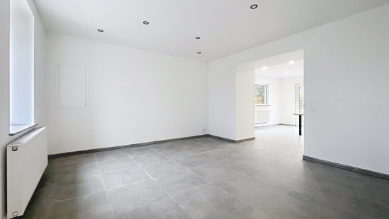 Rue d'Enghioul - 76 - - 4550