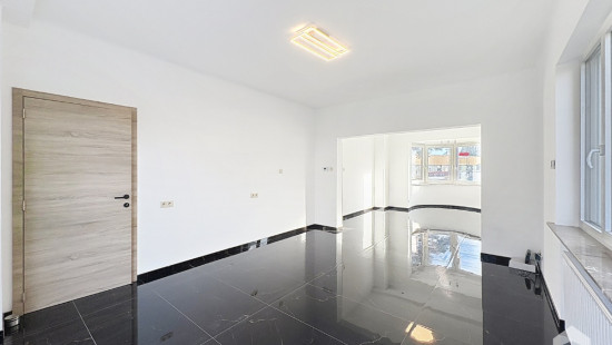 Boulevard Rossevelt - 12 - - 7060