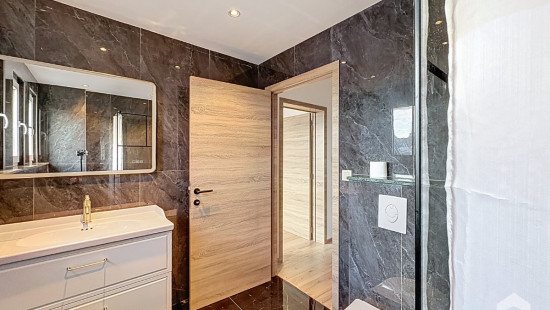 Boulevard Rossevelt - 12 - - 7060