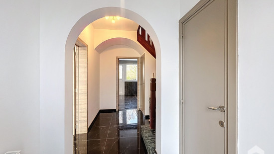 Boulevard Rossevelt - 12 - - 7060