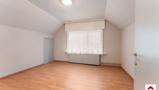 posterijlaan - 4 - - 8740