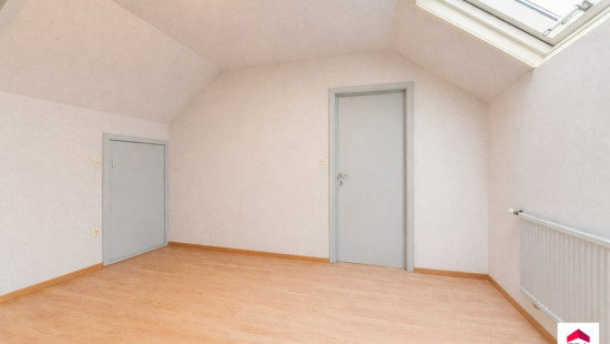 posterijlaan - 4 - - 8740