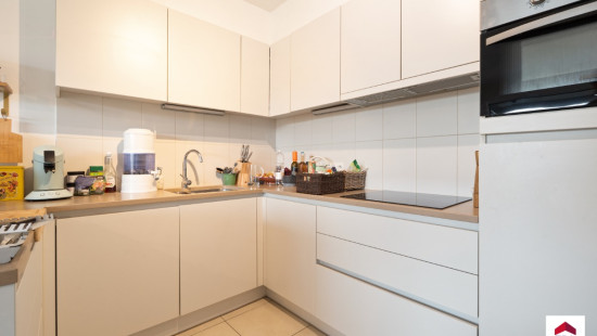 Stationsstraat - 8B - - 1640