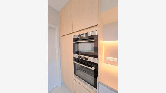 Europaplein - 11 - - 8550