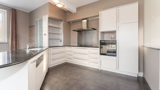 Rijksweg - 496 - - 8710