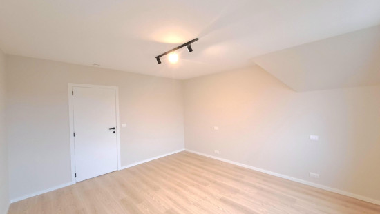 Europaplein - 11 - - 8550