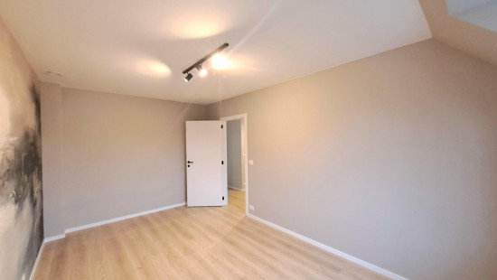 Europaplein - 11 - - 8550