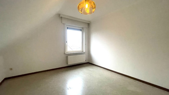 Bunderstraat - 4 - - 8940