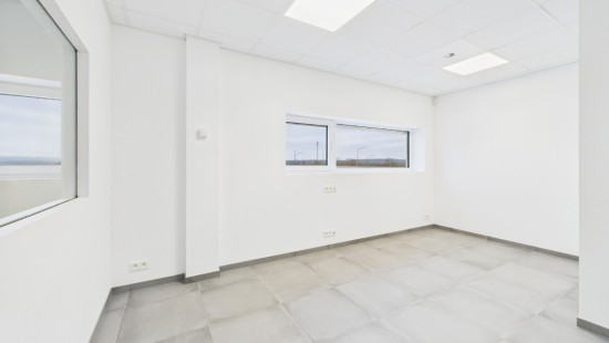 Zone d'activités Nord - 79 - -bureau 1 - 5377