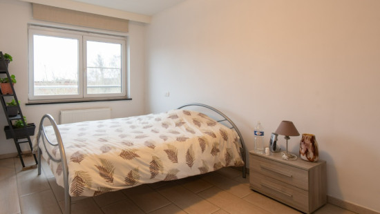 Bevrijdingsplein - 3 - 302 - 8930