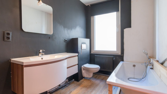 Place de la Foire - 7 - - 6840