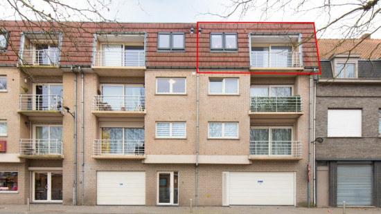 Bevrijdingsplein - 3 - 302 - 8930