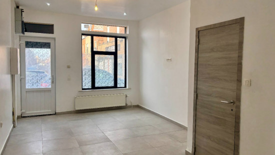 Moeskroenstraat - 91 - - 8930